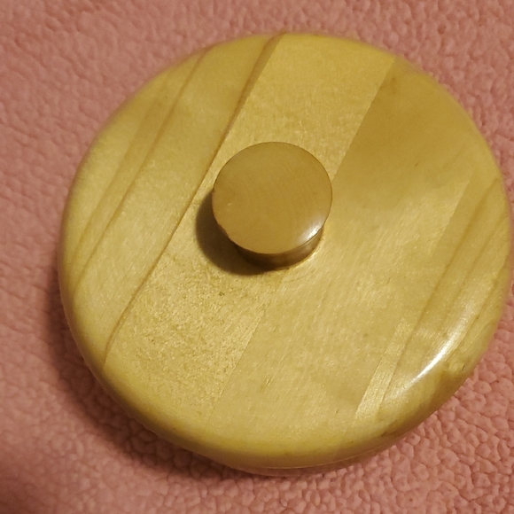 Wooden Lidded Container - Picture 2 of 7